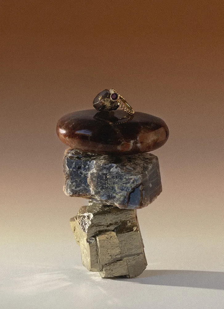 Edie garnet january birthstone ring 14k gold