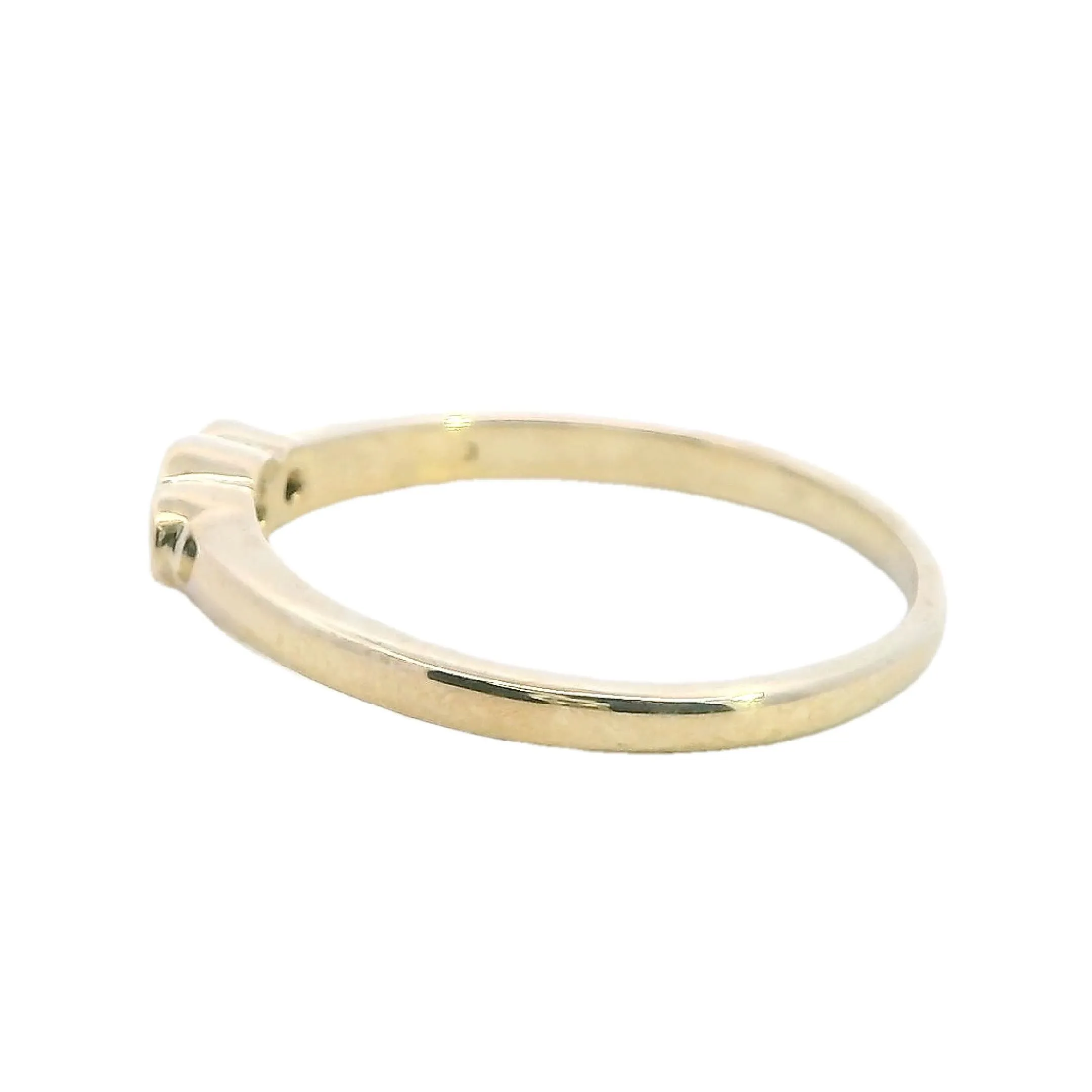 Elegant Yellow Gold Diamond Ring - Perfect for Engagement or Eternity