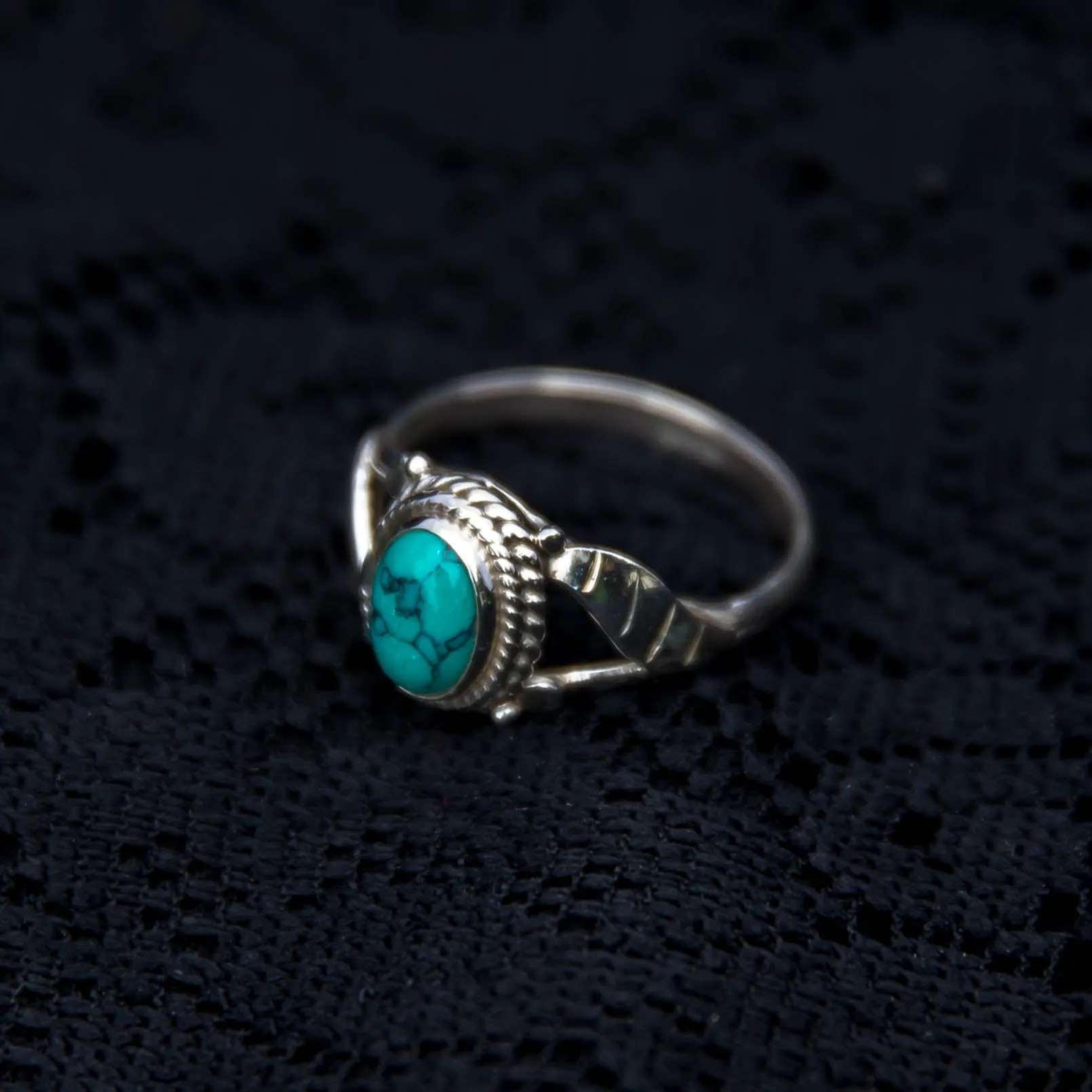 Simple Leaf Ring - Silver - Turquoise