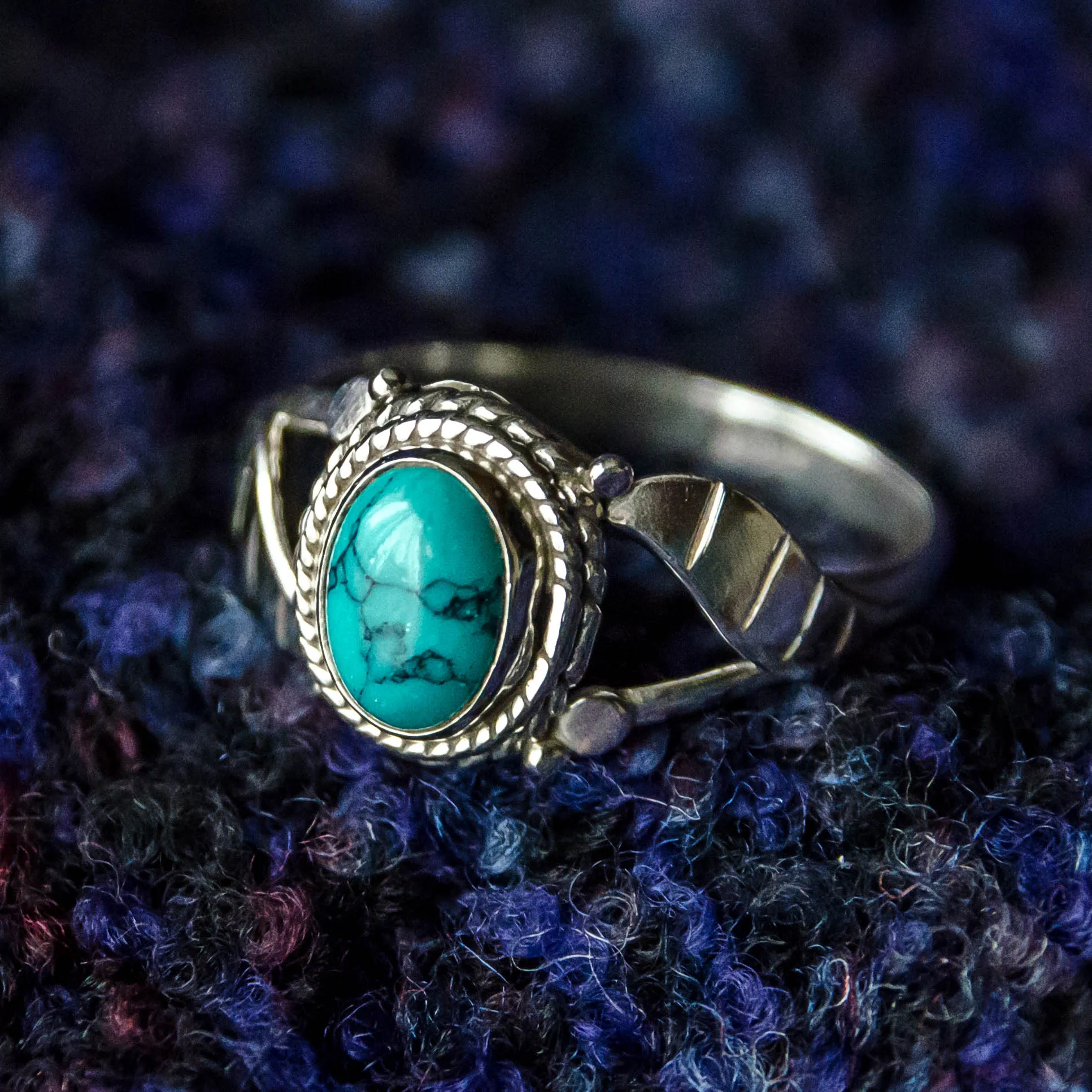 Simple Leaf Ring - Silver - Turquoise